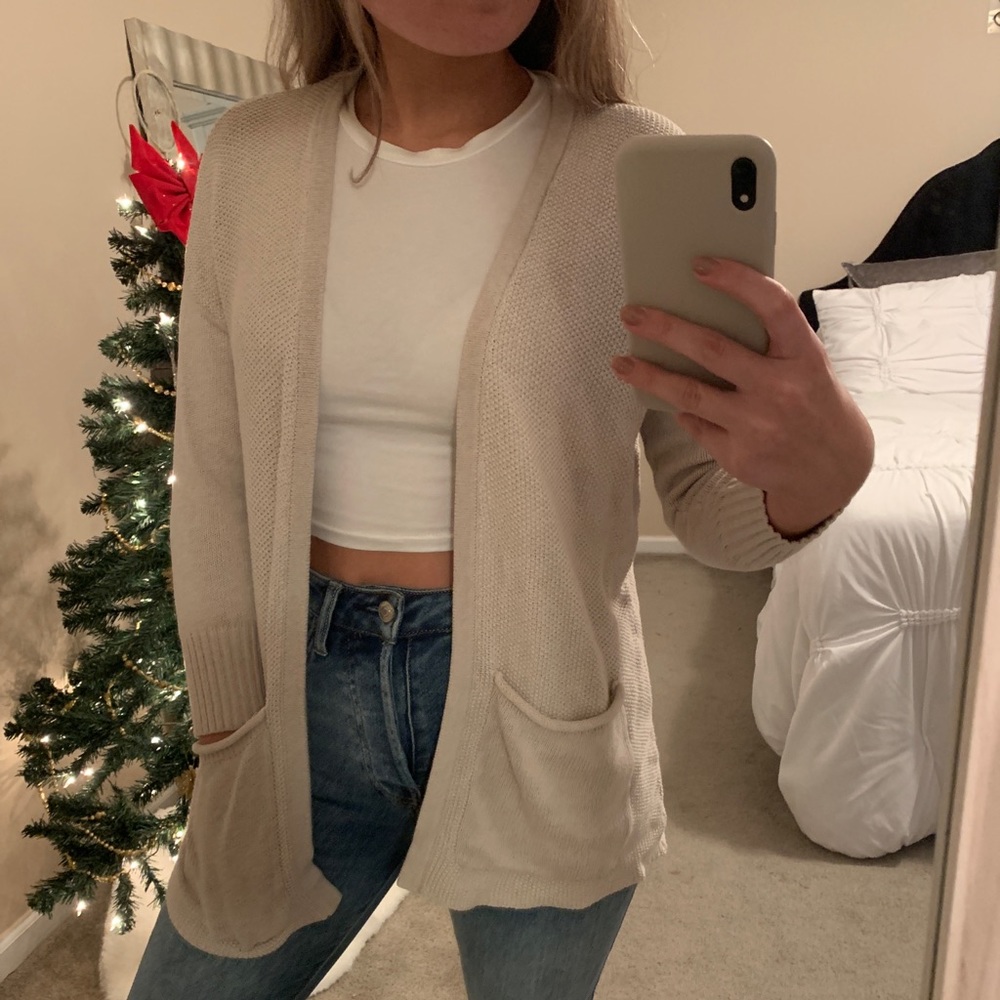 American Eagle cardigan